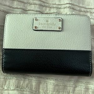 Kate spade bifold wallet